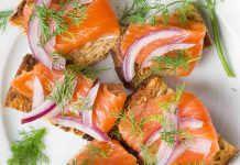 Salmon Gravlax ขั้นตอนการทำอาหารว่างที่ดีต่อสุขภาพ
